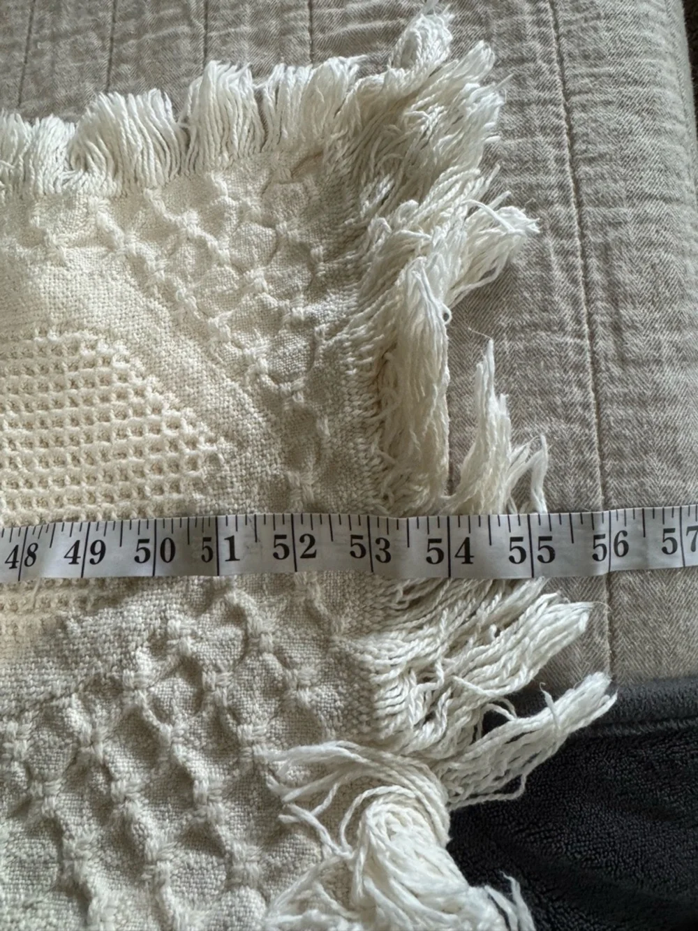 Cream knit heart throw blanket crotchet